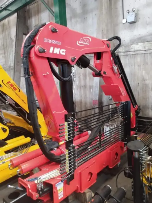 Imagem ilustrativa de Guindaste veicular articulado